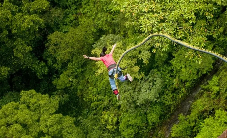 Zapnij pasy: przypływ adrenaliny podczas skoków spadochronowych i skoków na bungee